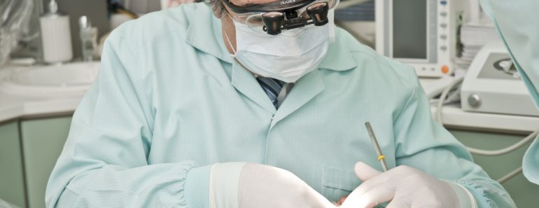 Berufshaftpflicht Zahnarzt Test – Kosten und Deckungssumme angestellt und selbstständig
